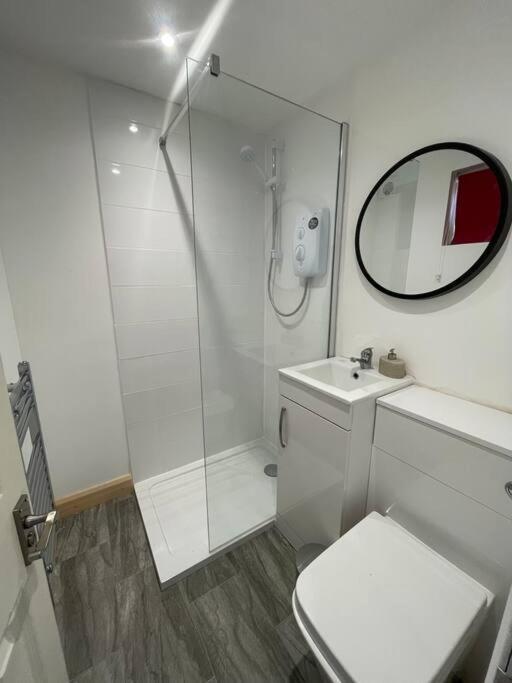 1 Bedroom Guest Suite Near City Centre. Gloucester Exteriér fotografie